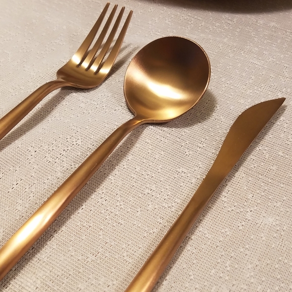 8-Person Copper Rose Gold Flatware Set - Picture 3 of 5
